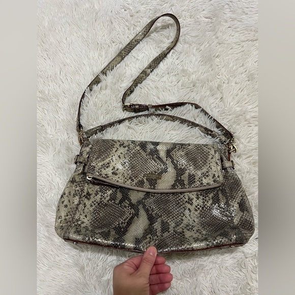 Kate Spade Snake Print Cobble Hill Little Minka
Crossbody Shoulder Bag - Picture 2 of 13
